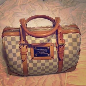 LV handbag. Good condition